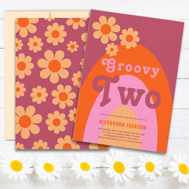 Convite Groovy Two Daisy Rainbow Festa de aniversário (Groovy two retro daisy arch orange and pink 2nd birthday party invitation )