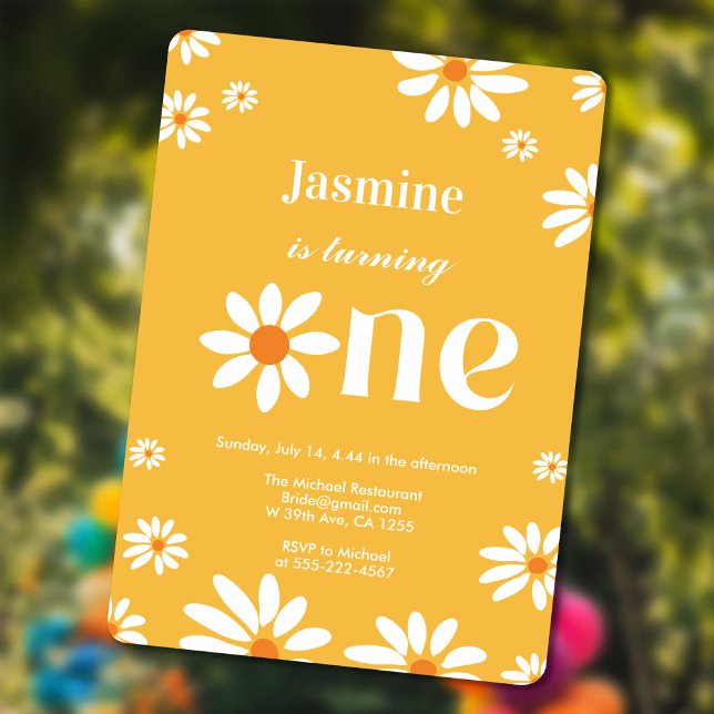 Convite Groovy Yellow Daisy Florals baby girl 1st Birthday (Groovy Yellow Daisy Florals baby girl 1st Birthday Invitation)