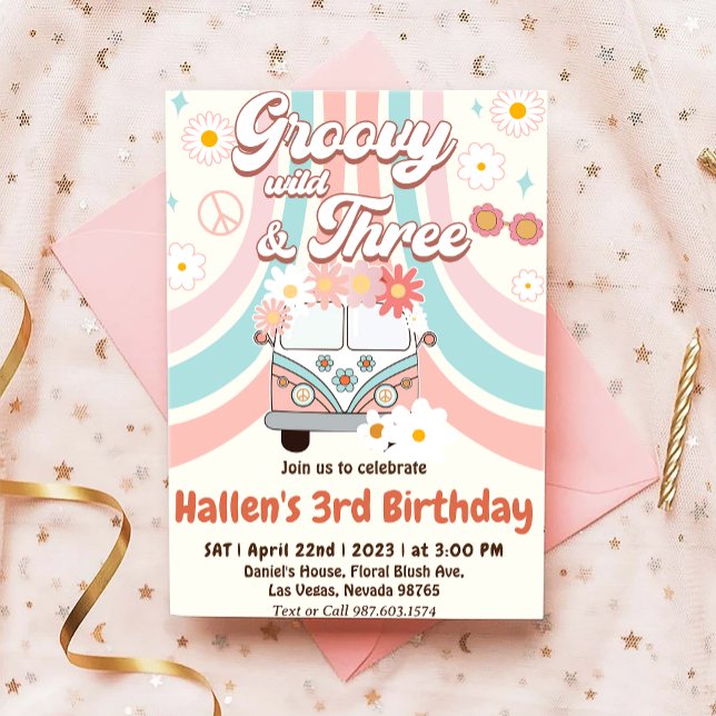 Convite Groovy Young Wild & Three Rainbow aniversário de 3 (Criador carregado)