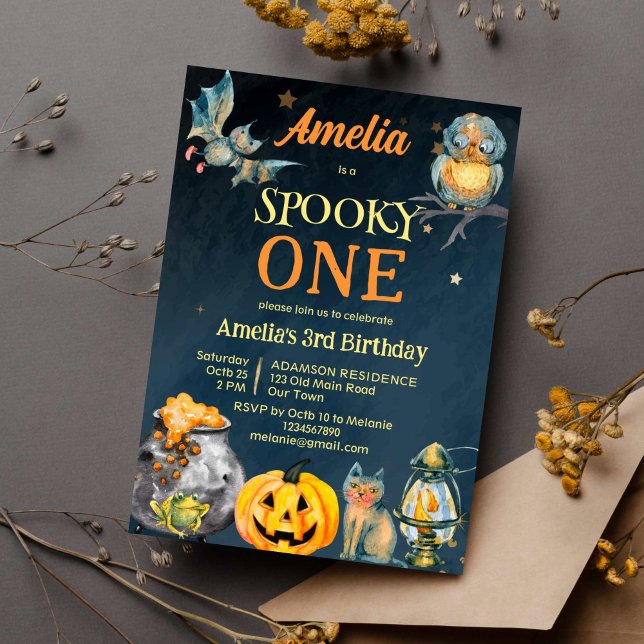 Convite Halloween assustou uma festa de aniversário (Spooky one Halloween birthday party template invitation watercolor pumpkin owl bat cat brewing pot)
