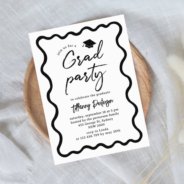 Convite Hand Drawn White Graduation Party Invitation (Criador carregado)