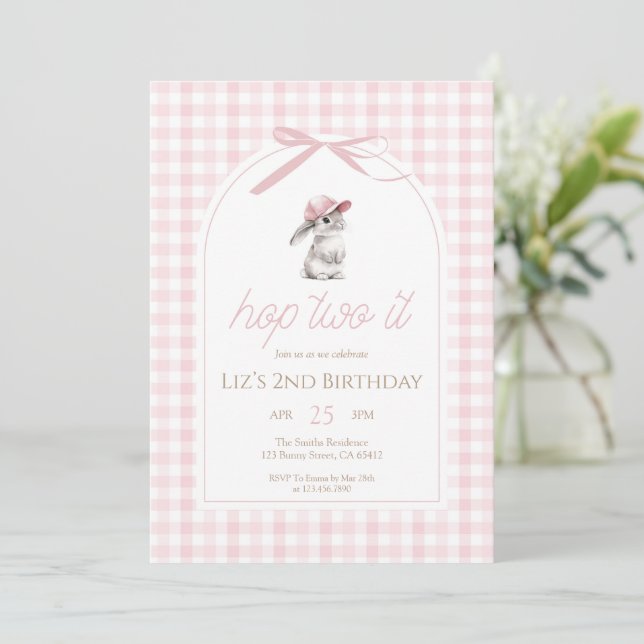 Convite Hop Two It Pink Gingham Bunny 2nd Birthday (Em pé/Frente)