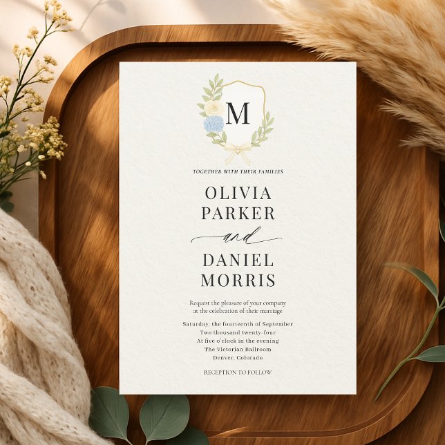 Convite Hydrangea Floral Crest Monogram Wedding (Criador carregado)