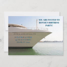 Convite Iate branco no 60º aniversário do barco