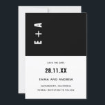 Convite Iniciais Minimalistas Brancos Negros e Brancos Cas<br><div class="desc">Pode ser totalmente personalizado para atender às suas necessidades. © Gorjo Designs. Feito para você através da plataforma Zazzle. // Precisa de ajuda para personalizar o seu design? Tem outras ideias? Sinta-se à vontade para entrar em contato comigo (Zoe) diretamente através do botão de contato abaixo.</div>
