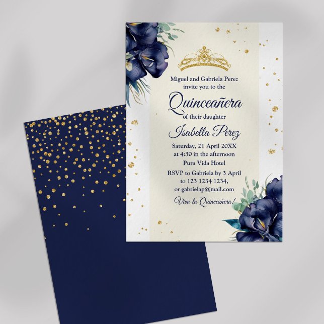 Convite Íris Azul Marinho e Tiara de Brilho Quinceanera (Navy Blue Iris and Glitter Tiara Quinceanera Invitation on off-white background.)
