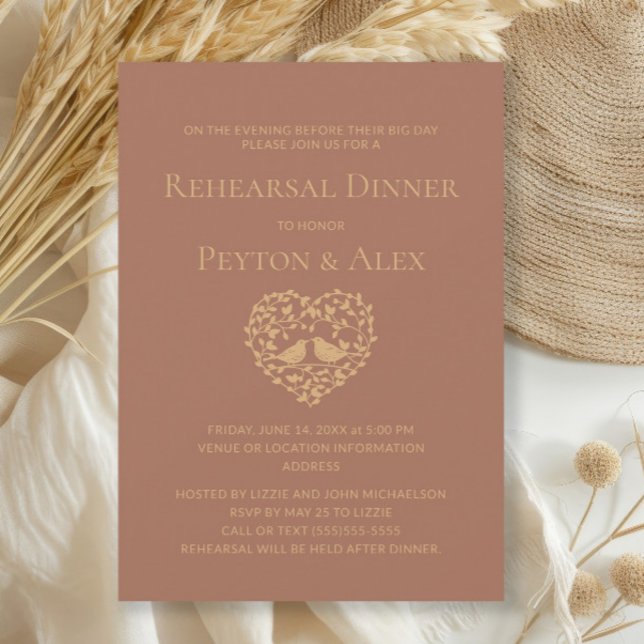 Convite Jantar de Ensaio Terracota Rust Coração Pássaros d (Terracotta/Burnt Orage wedding rehearsal dinner invitation)