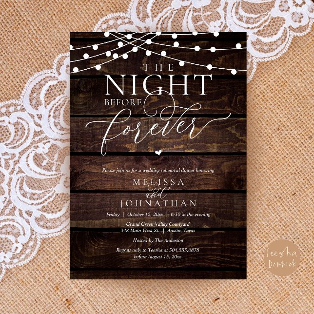 Convite Jantar de Ensaios Românticos da Noite Antes para S (The Night Before Forever Romantic Rehearsal Dinner Invitation Card Brown Wood String Lights)