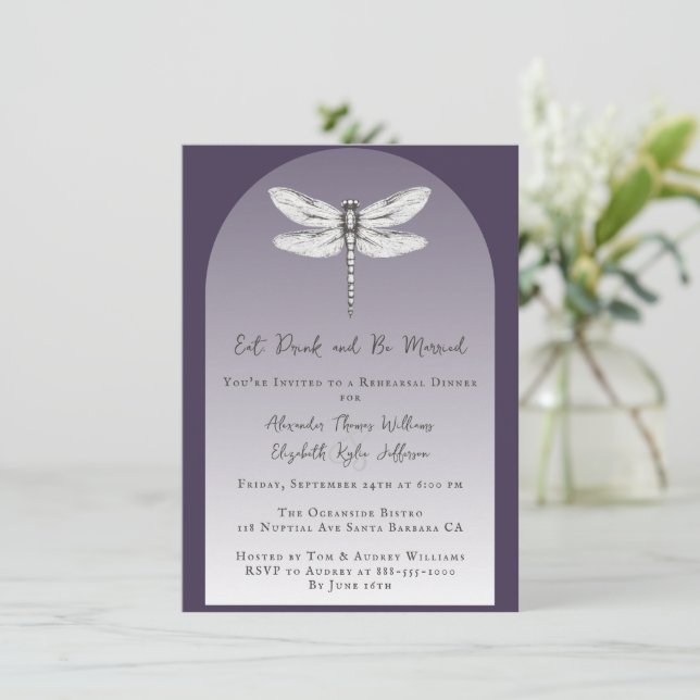 Convite Janto de Ensaio de Casamento de Dragonfly Roxo Esc (Em pé/Frente)
