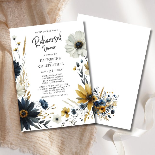 Convite Janto de Ensaio de Casamento de Flores Selvagens E (Elegant Watercolor Wildflowers Rehearsal Dinner Invitation with blue and yellow wildflowers.)