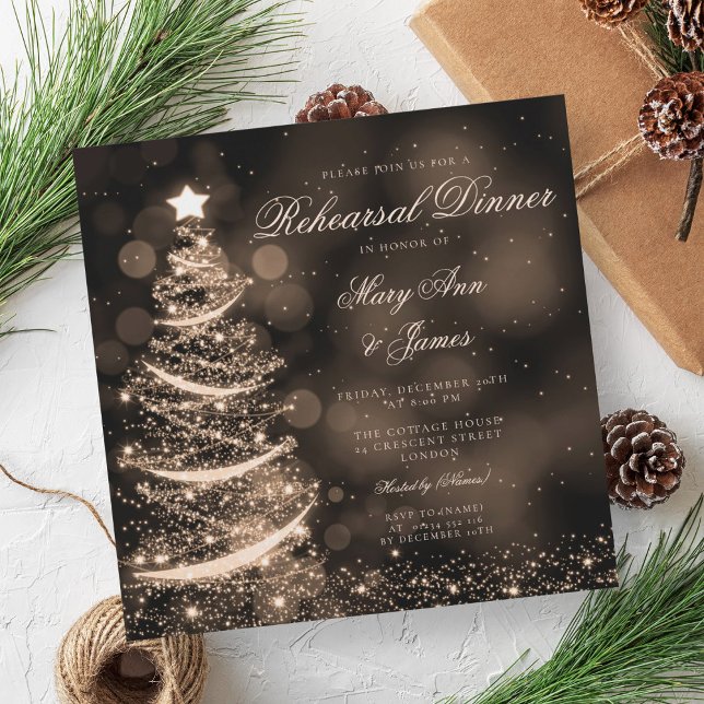 Convite Janto de ensaio de Natal Dourado e negro elegante (Elegant Black & Gold Christmas Rehearsal Dinner Invitation)