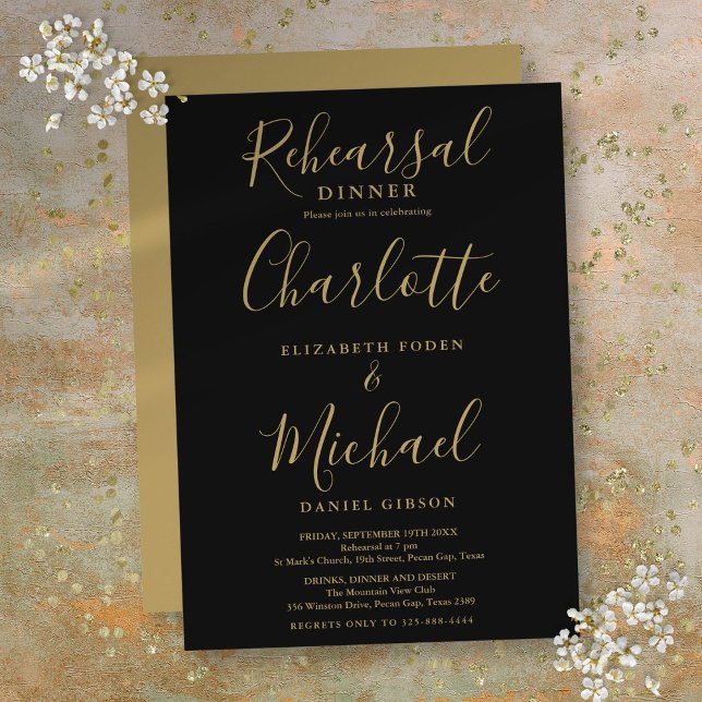 Convite Janto De Ensaio De Script De Assinatura Preto E Do (Black And Gold Signature Script Rehearsal Dinner Invitation)