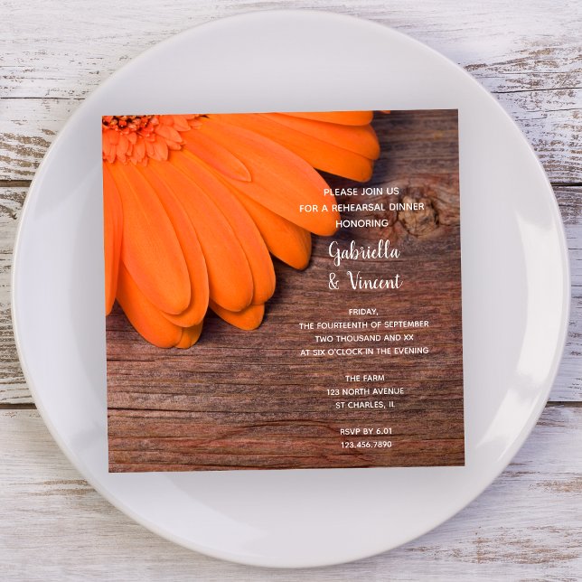 Convite Janto de ensaio Rustic Orange Daisy and Barn Wood (Criador carregado)