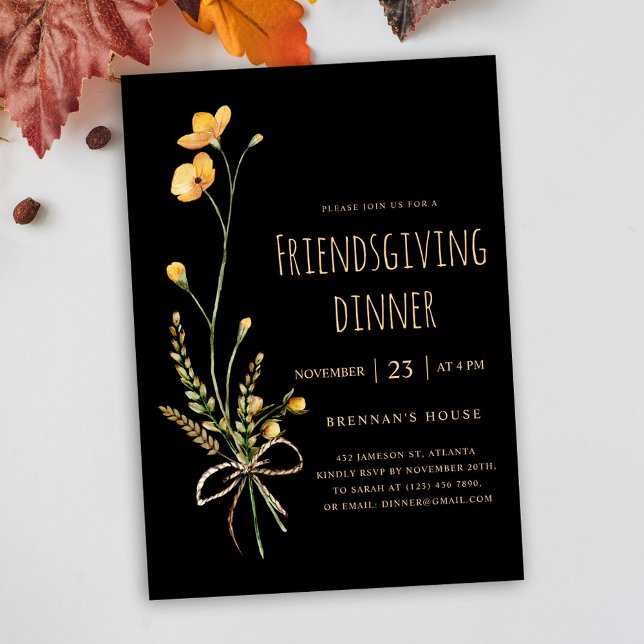 Convite Janto Moderno de Ação de Graças de Amizade (Elegant Black Wildflower Friendsgiving Dinner Invitation)