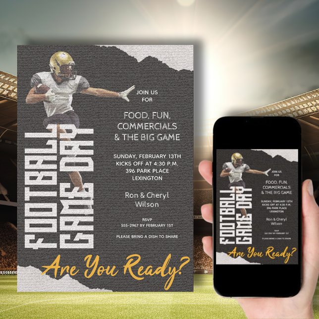 Convite Jogo do jogador de futebol preto (American Football Player on Black Bowl Game Invitations - order INSTANT DOWNLOAD, PRINTED or both!)