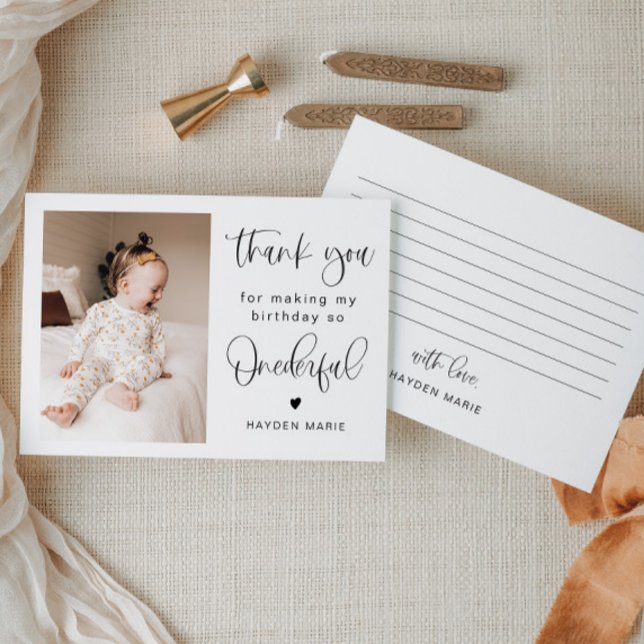 Convite JOLIE Minimalista Diversão Maravilhosa Aniversário (Criador carregado)