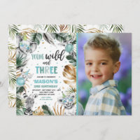 Jovem Selvagem E Três Animais Selvagens Safari