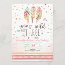 Jovem selvagem e três convidam Rapariga Rosa Doura