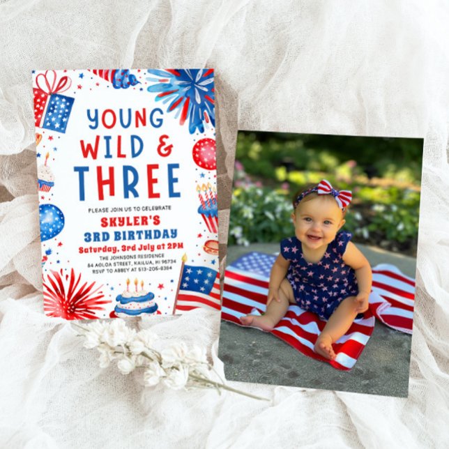 Convite Jovem Selvagem e Três Festa de aniversário de 3 an (Watercolor Patriotic Fireworks Young Wild and Three 4th July 3rd Birthday Party Invitation)