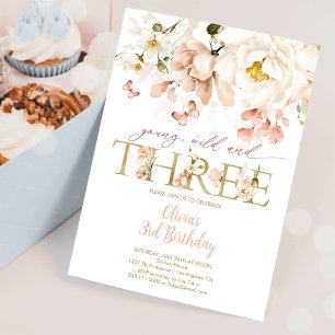 Convite Jovem Selvagem & Três Aniversário Floral Blush