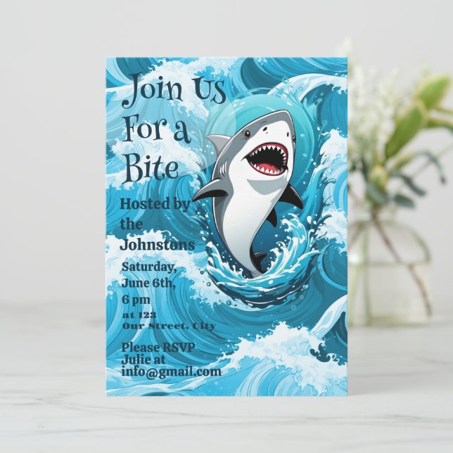 Convite Junte-se a nós para um Bite Shark Party (Em pé/Frente)