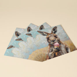 Convite Kangaroo comendo um sorvete