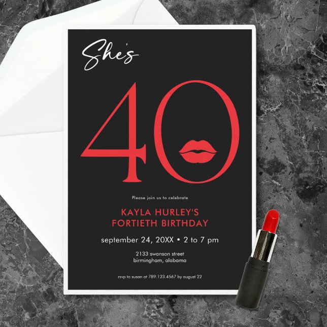 Convite Lábios Vermelhos Mínimos Modernos Ela é Quarenta A (Modern Minimal Red Lips She's Forty Birthday Invitation)