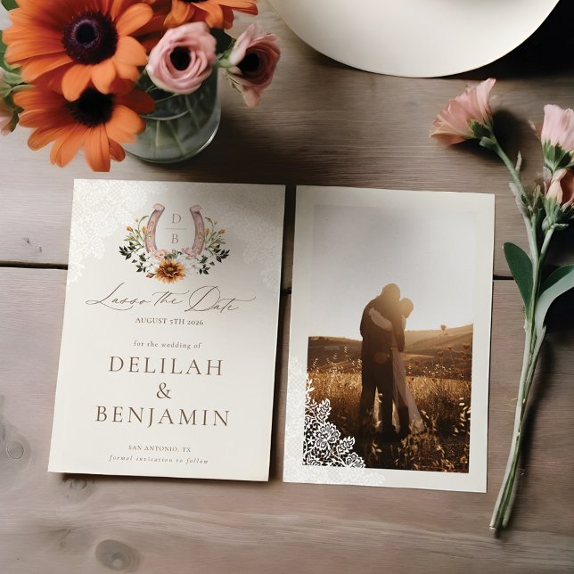 Convite Laço a Data Ferradura Floral Ocidental de Aquarela (Lasso the Date Watercolor Floral Western Horseshoe Invitation)