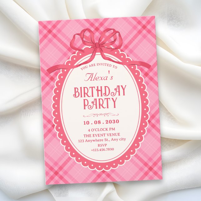 Convite Laço de cetim gingham de aniversário rosa (Criador carregado)