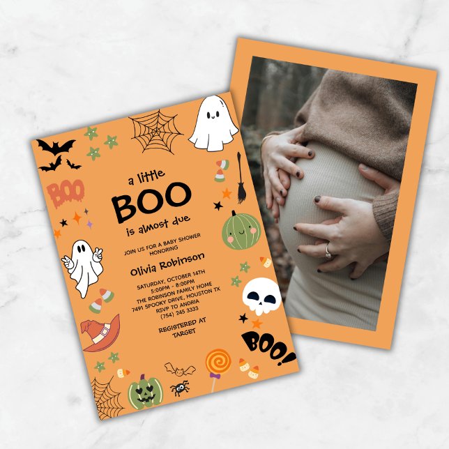 Convite Laranja Um Pequeno Chá de fraldas De Dia das Bruxa (Orange A Little Boo Cute Ghost Halloween Baby Shower Invitation )