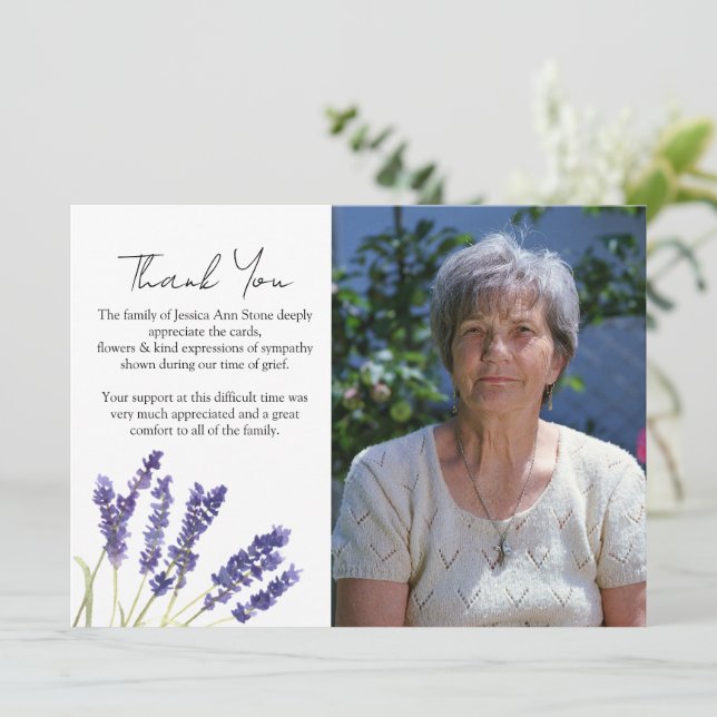 Convite Lavanda Floral Funeral Morte Obrigado  (Em pé/Frente)