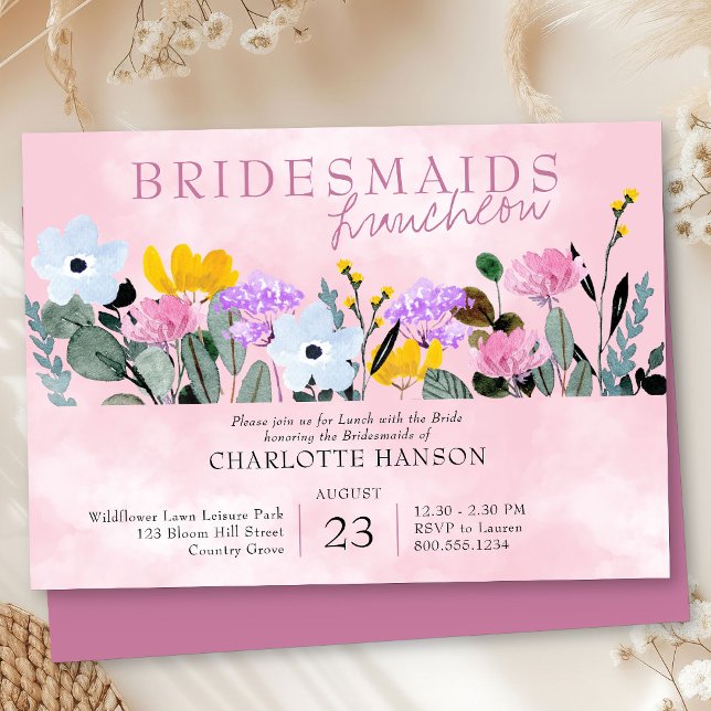 Convite Leão de Flor Selvagem Bonito Pink Bridesmaids Lunc (Bridesmaids Luncheon Invitation from my Wildflower Lawn Bridal Shower collection)