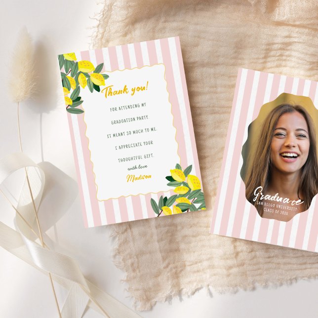 Convite Lemon Graduation Thank You Card Pink Stripe Citrus (Lemon Graduation Thank You Card Pink Stripe Citrus)