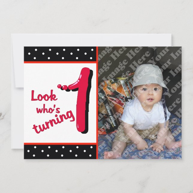 Convite Letra Red Bubble Primeira Celebração de Aniversári (Frente)