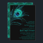 Convite Logotipo do Peacock Feather Turquoise Bat Mitzvah<br><div class="desc">Este design apresenta uma elegante pena de pavão reluzente em turquesa, sobre um fundo negro, com a sua informação de Convite Bat Mitzvah abaixo. Personalize editando o texto nas caixas de texto. Adicione o logotipo corporativo à parte traseira do design. Projetado para você pelo Evco Studio www.zazzle.com/store/evcostudio #batmitzvah #batmitvahCalls #request...</div>
