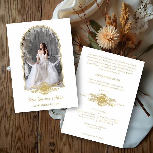 Convite Lovely Quinceañera Spanish Stilysh Gold Chic Arch  (Lovely Quinceañera Spanish Stilysh Faux Golden Effect Arch Effect Photo Invitations Cards.)