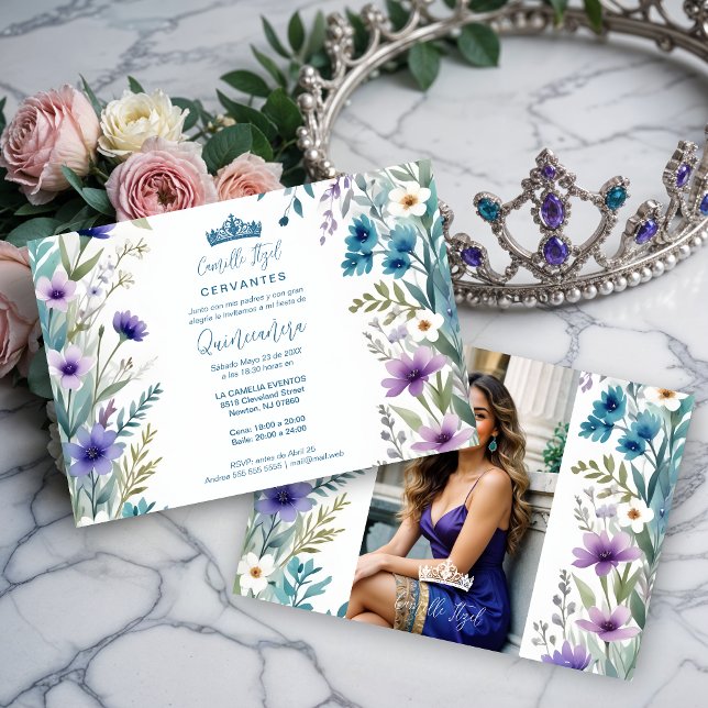 Convite Lovely Sweet Floral Garland Spanish Photo Mis XV I (Spanish Charming Sweet Floral Garland Spanish Photo Mis XV Años Teal & Lilac Invitations Cards.)