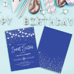 Convite Luzes brilhantes de prata azul real Luzes brilhant<br><div class="desc">Este convite de aniversário majestoso e glamouroso e doce dezesseis é perfeito para a menina feminina. Ele apresenta linhas luminosas suspensas brilhantes sobre o falso confete cintilante prateado em um fundo azul real inspirado por estrelas no céu noturno. É bonito, chique, moderno, moderno e legal; o design perfeito para o...</div>