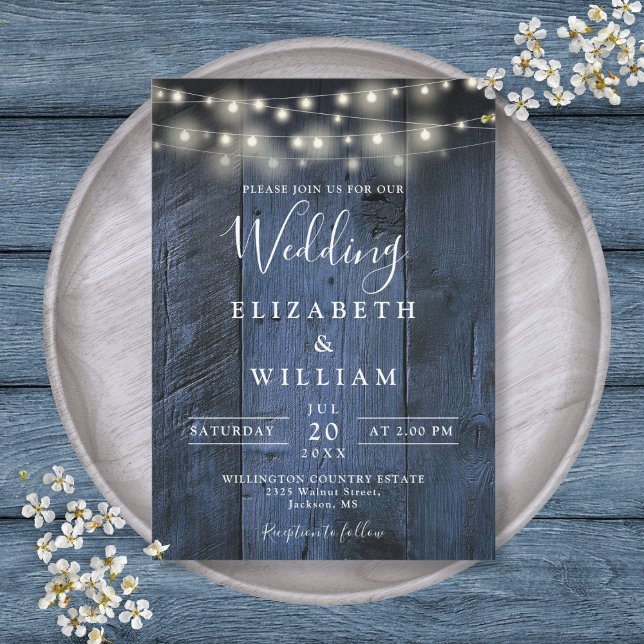 Convite Luzes de Corda de Madeira de Celeiro Rústico Azul  (Blue Rustic Barn Wood String Lights Wedding Invitation)