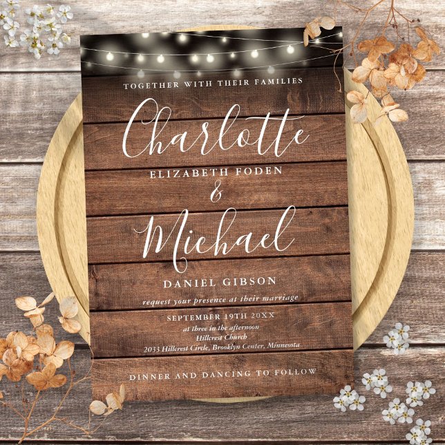 Convite Luzes de Corda em Madeira Rústica para Casamento (Rustic Wood String Lights Script Wedding Invitation)