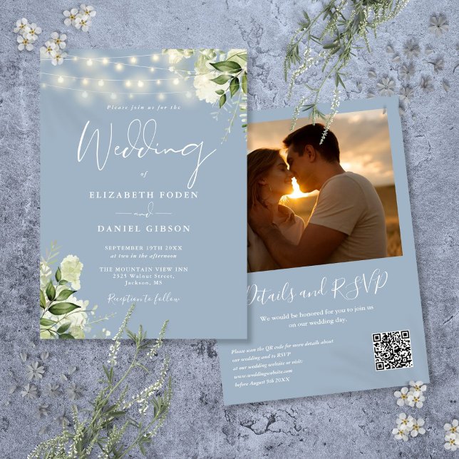 Convite Luzes de greenery azul empoeirado QR Code Foto Cas (Dusty Blue Greenery Lights QR Code Photo Wedding Invitation)