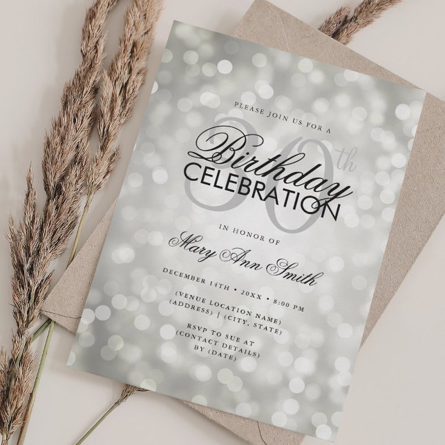 Convite Luzes do Shimmer Silver Gelado de aniversário de 3 (Elegant 30th Birthday Glam Silver Shimmer Lights Invitation)