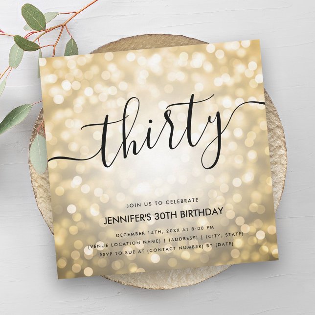 Convite Luzes Douradas de brilho moderno - aniversário de  (Modern Glam Gold Glitter Lights 30th Birthday Invitation)