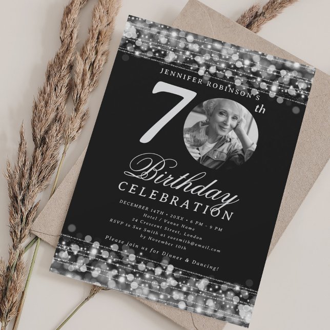 Convite Luzes prateadas da Festa de aniversário de fotos E (Elegant Photo 70th Birthday Party Silver Lights Invitation)