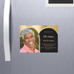 Convite Magnético Aniversário do Arco da Fotografia do Ouro Negro<br><div class="desc">Adicione sua própria foto de tamanho vertical. Um quadro fotográfico em forma de arco. Uma cor de fundo dourada preta e falsa. Personalize e adicione um nome e detalhes da parte.</div>