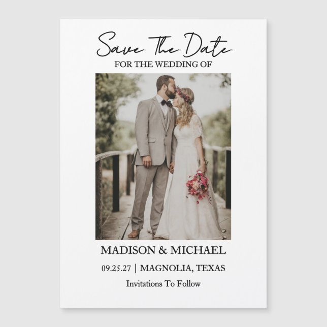 Convite Magnético Casamento com Foto de Script Moderno Salvar a Data (Frente)