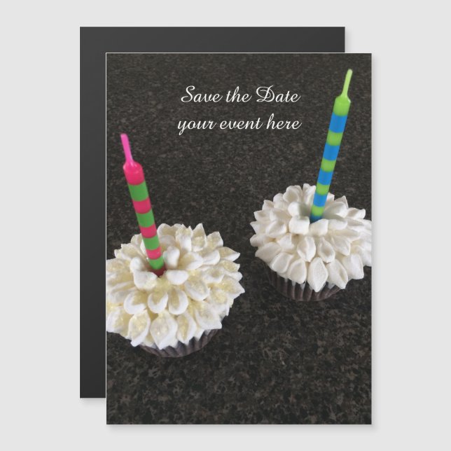 Convite Magnético Cupcakes Elegantes com Velas Salve a Data (Frente/Verso)