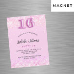 Convite Magnético Doce, 16 cor-de-rosa, festa da garota de confete,<br><div class="desc">Um convite magnético moderno, na moda e glamouroso para a Doce 16, 16.ª festa de aniversário. Um fundo cor-de-rosa com confete. O nome é escrito com um moderno estilo escrito à mão. Personalize e adicione os detalhes da sua festa. O número 16 é escrito com uma fonte de estilo de...</div>