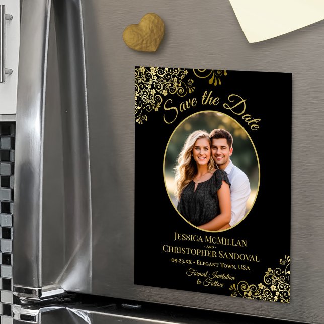 Convite Magnético Elegant Black & Gold Wedding Save the Date Photo (Magnetic Back for Easy Display!)