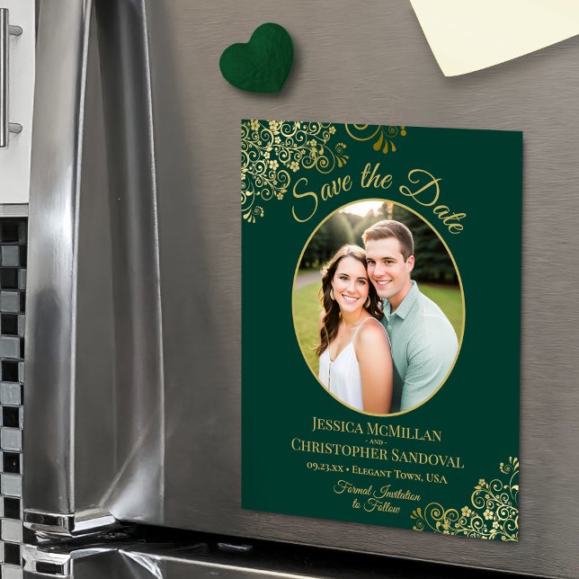 Convite Magnético Elegant Emerald & Gold Wedding Save the Date Photo (Magnetic Back for Easy Display!)